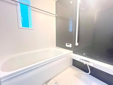 相模原市南区相武台3丁目の新築戸建て2号棟のバスルームの写真