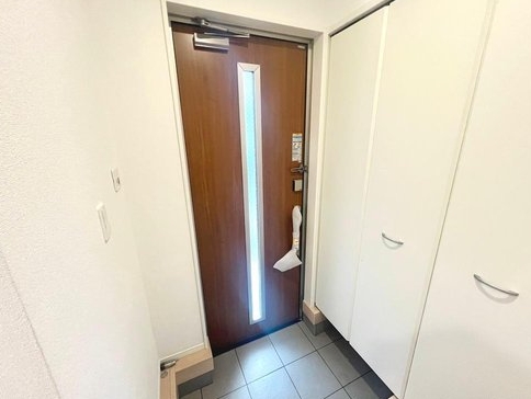 相模原市南区相武台3丁目の新築戸建て2号棟の玄関の写真