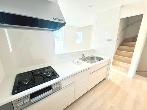 相模原市南区相武台3丁目の新築戸建て2号棟のキッチンの写真