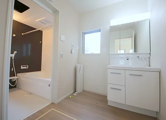 相模原市南区相武台3丁目の新築戸建て3号棟の洗面化粧台の写真