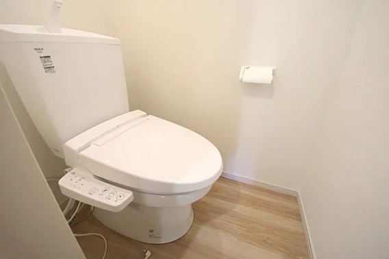 相模原市南区相武台3丁目の新築戸建て4号棟のトイレ1fの写真