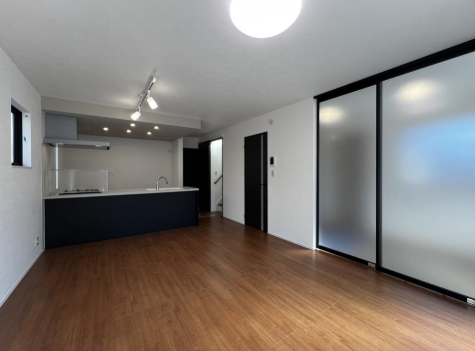 相模原市南区鵜野森3丁目の新築戸建て2号棟のリビングの写真