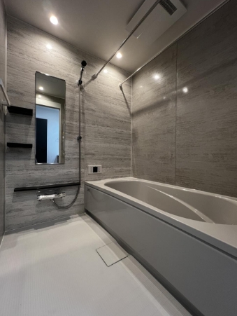 相模原市南区鵜野森3丁目の新築戸建て8号棟のバスルームの写真