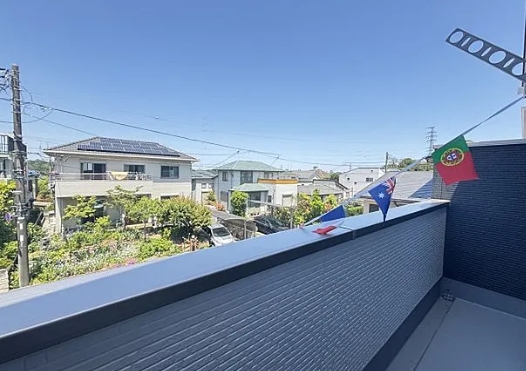 八王子市鹿島の新築戸建て1号棟のバルコニーの写真