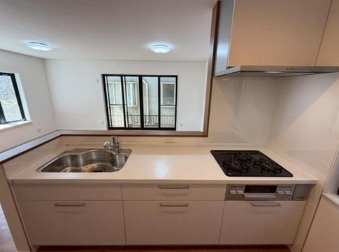 町田市相原町の中古戸建てのキッチンの写真