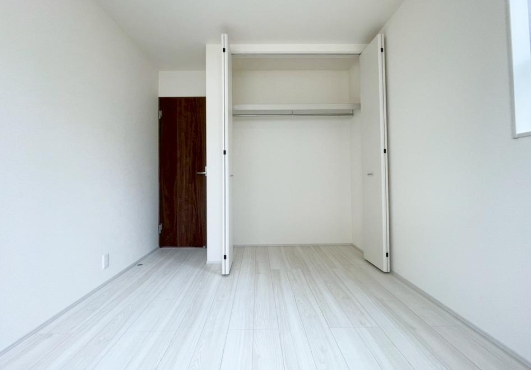 町田市能ヶ谷7丁目の新築戸建ての収納2の写真