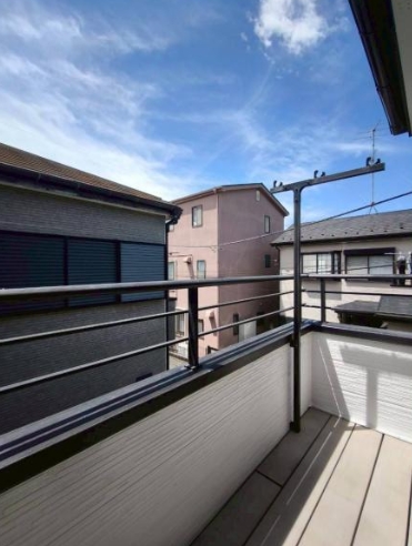 相模原市中央区横山台1丁目の中古戸建てのバルコニーの写真
