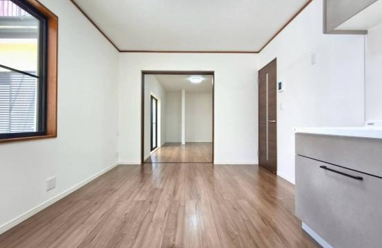 相模原市中央区横山台1丁目の中古戸建てのリビングの写真