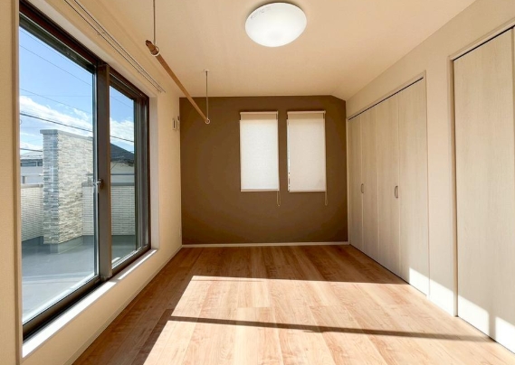 相模原市緑区二本松3丁目の中古戸建ての洋室1の写真