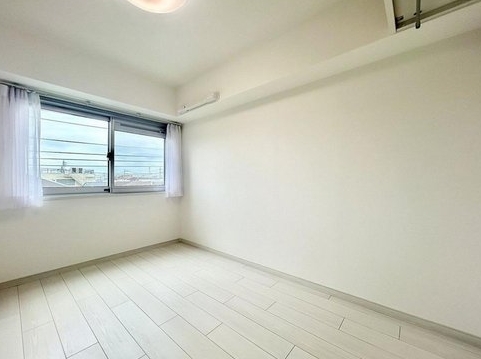 相模原市中央区淵野辺本町2丁目の中古マンションの洋室2の写真