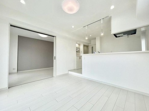 相模原市中央区淵野辺本町2丁目の中古マンションのダイニングの写真