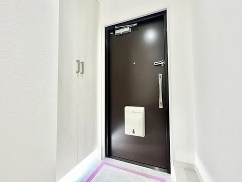 相模原市中央区淵野辺本町2丁目の中古マンションの玄関の写真