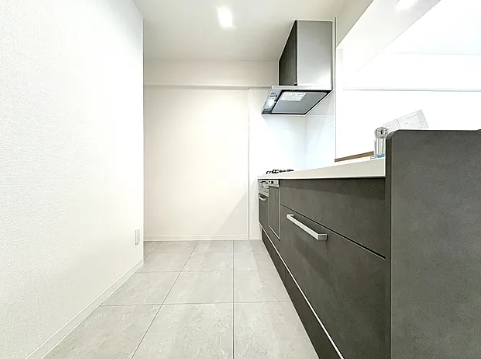 相模原市中央区淵野辺本町4丁目の中古マンションのキッチンの写真