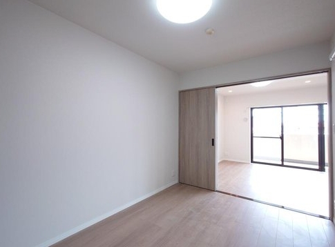 相模原市中央区南橋本1丁目の中古マンションの洋室2の写真