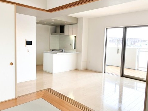 相模原市中央区清新2丁目の中古マンションのダイニングの写真