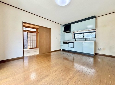 相模原市中央区横山台2丁目の中古戸建てのリビングの写真