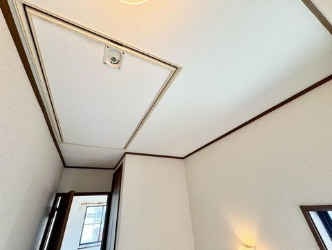 相模原市中央区横山台2丁目の中古戸建ての小屋裏収納の写真