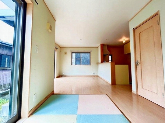 相模原市緑区原宿5丁目の中古戸建ての和室の写真