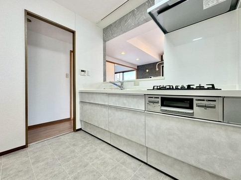 相模原市緑区東橋本2丁目の中古マンションのキッチンの写真