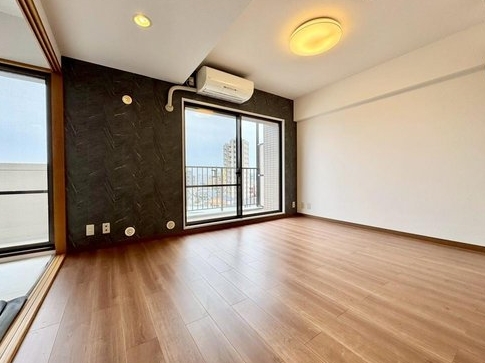 相模原市緑区東橋本2丁目の中古マンションのリビングの写真