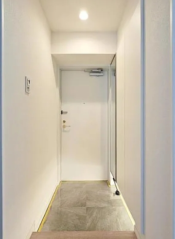 相模原市緑区西橋本4丁目の中古マンションの玄関の写真