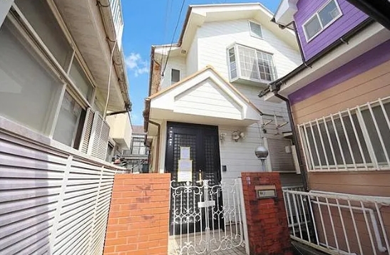 相模原市南区上鶴間本町8丁目の中古戸建ての外観の写真