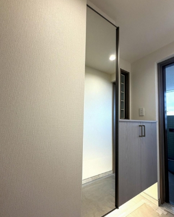 町田市南町田5丁目の中古マンションの玄関の写真