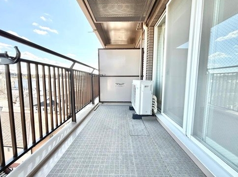 町田市成瀬6丁目の中古マンションのバルコニーの写真