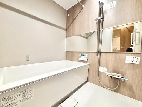 町田市成瀬6丁目の中古マンションのバスルームの写真