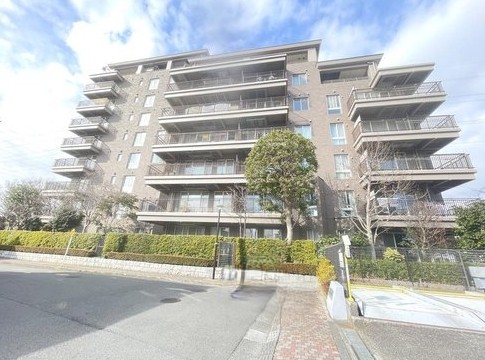 町田市成瀬6丁目の中古マンションの外観の写真