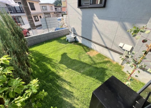 町田市大蔵町の新築戸の庭の写真