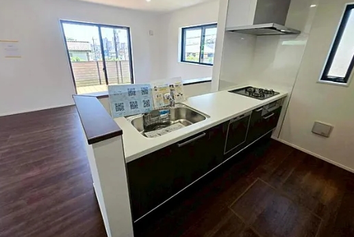 町田市小山ヶ丘6丁目の新築戸のキッチンの写真