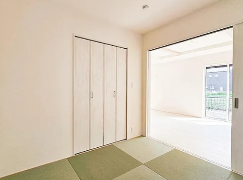 町田市小山町の新築戸建の2号棟の和室の写真