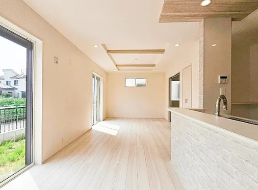 町田市小山町の新築戸建の2号棟のリビングの写真