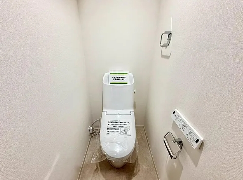 町田市小山町の中古マンションのトイレの写真