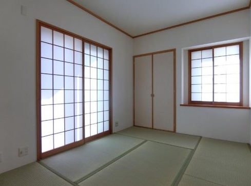 町田市小山町の中古戸建ての和室の写真