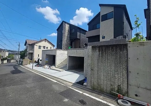 町田市真光寺2丁目の新築戸の2号棟の外観の写真