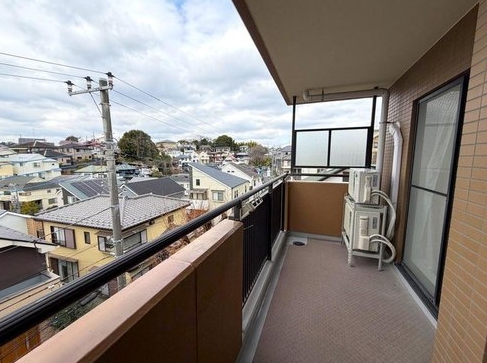町田市玉川学園5丁目の中古マンションのバルコニーの写真