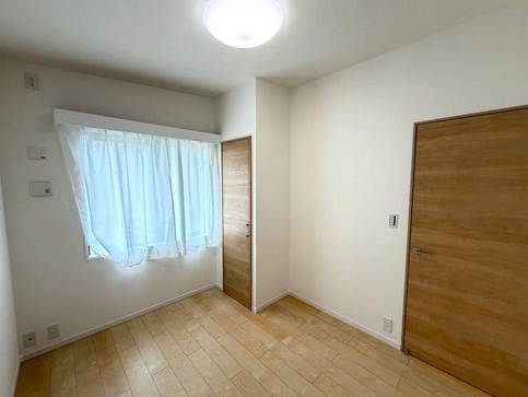 町田市玉川学園5丁目の中古マンションの洋室2の写真