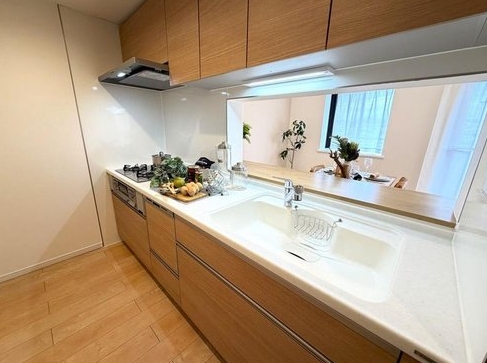 町田市玉川学園5丁目の中古マンションのキッチンの写真