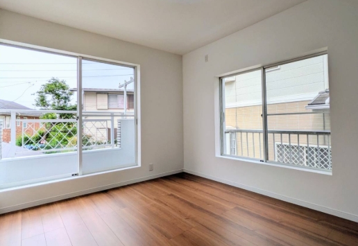 町田市つくし野4丁目の中古戸建ての洋室1の写真