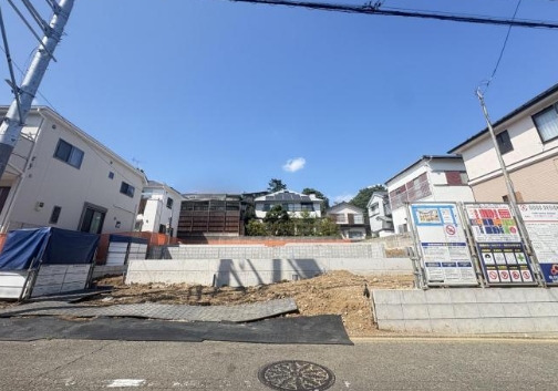 町田市鶴川3丁目の新築戸建の2号棟の外観の写真