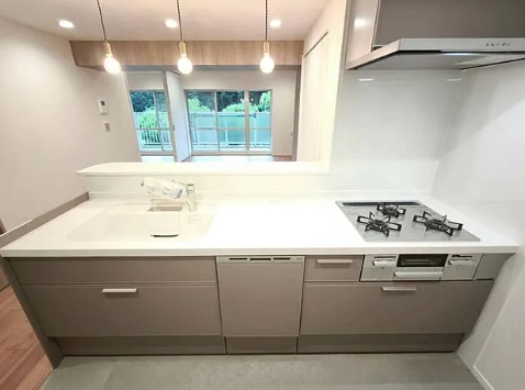 町田市山崎町の中古マンションのキッチンの写真