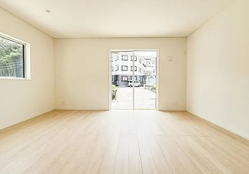 町田市図師町の新築戸建ての1号棟のリビングの写真