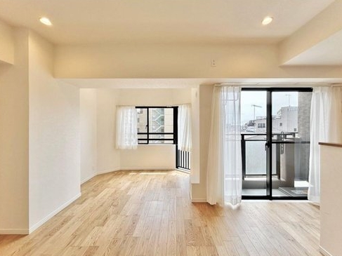 相模原市南区相南4丁目の中古マンションのリビングの写真
