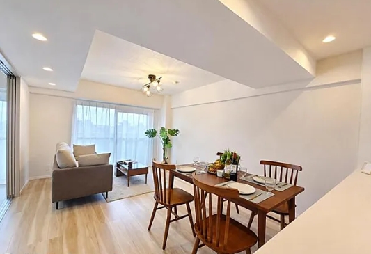 八王子市台町4丁目の中古マンションのリビングの写真