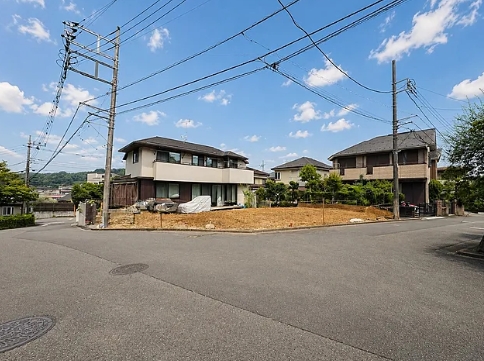 八王子市東中野の新築戸建ての外観の写真