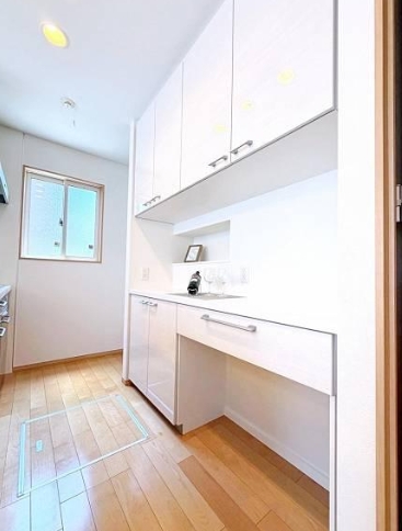 八王子市堀之内の中古戸建てのキッチンの写真