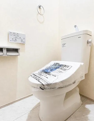 八王子市石川町の新築戸建ての3号棟のトイレ1fの写真
