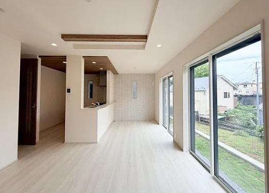 八王子市石川町の新築戸建ての6号棟のダイニングの写真